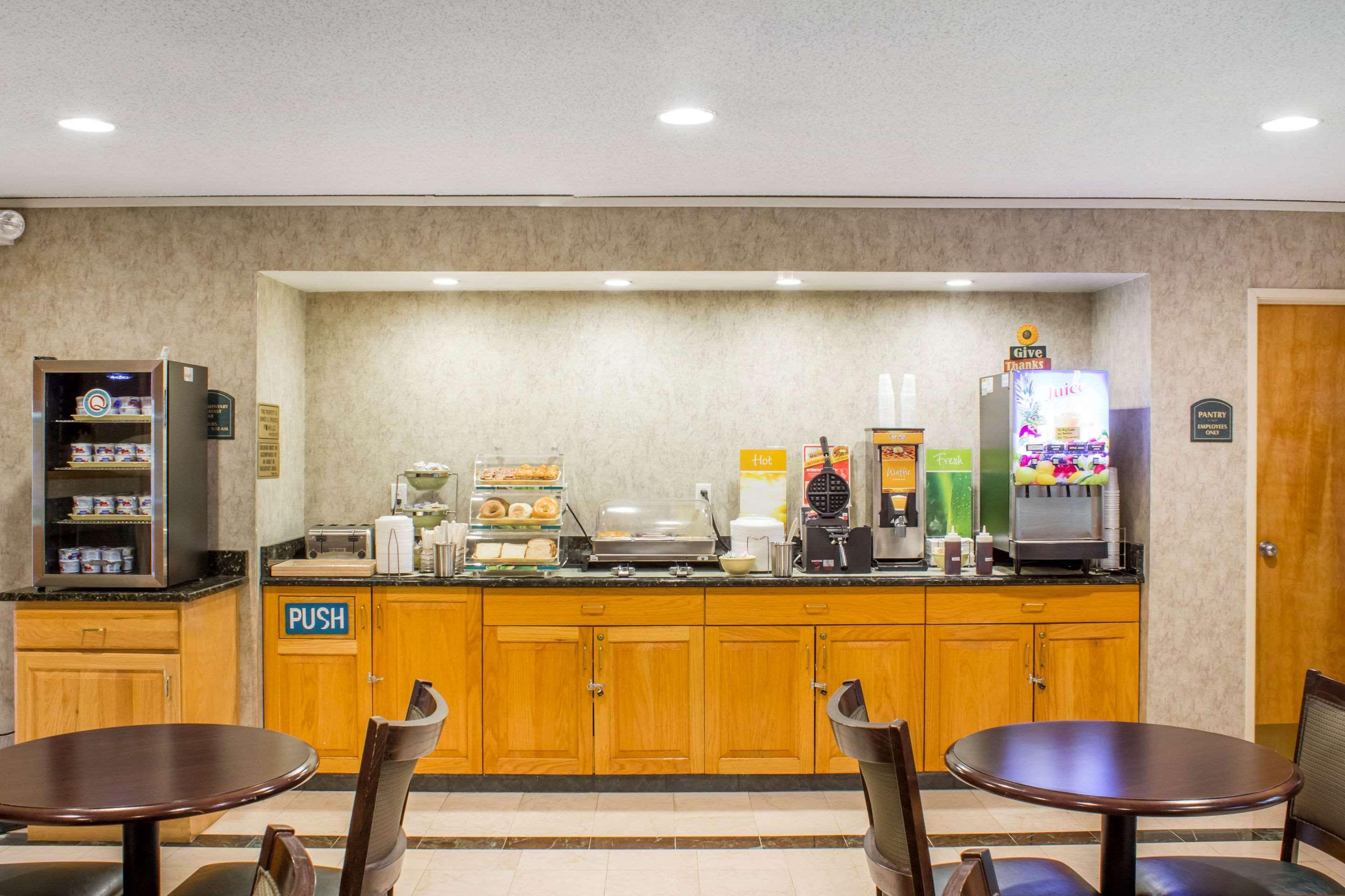 Econo Lodge Raleigh Exterior foto