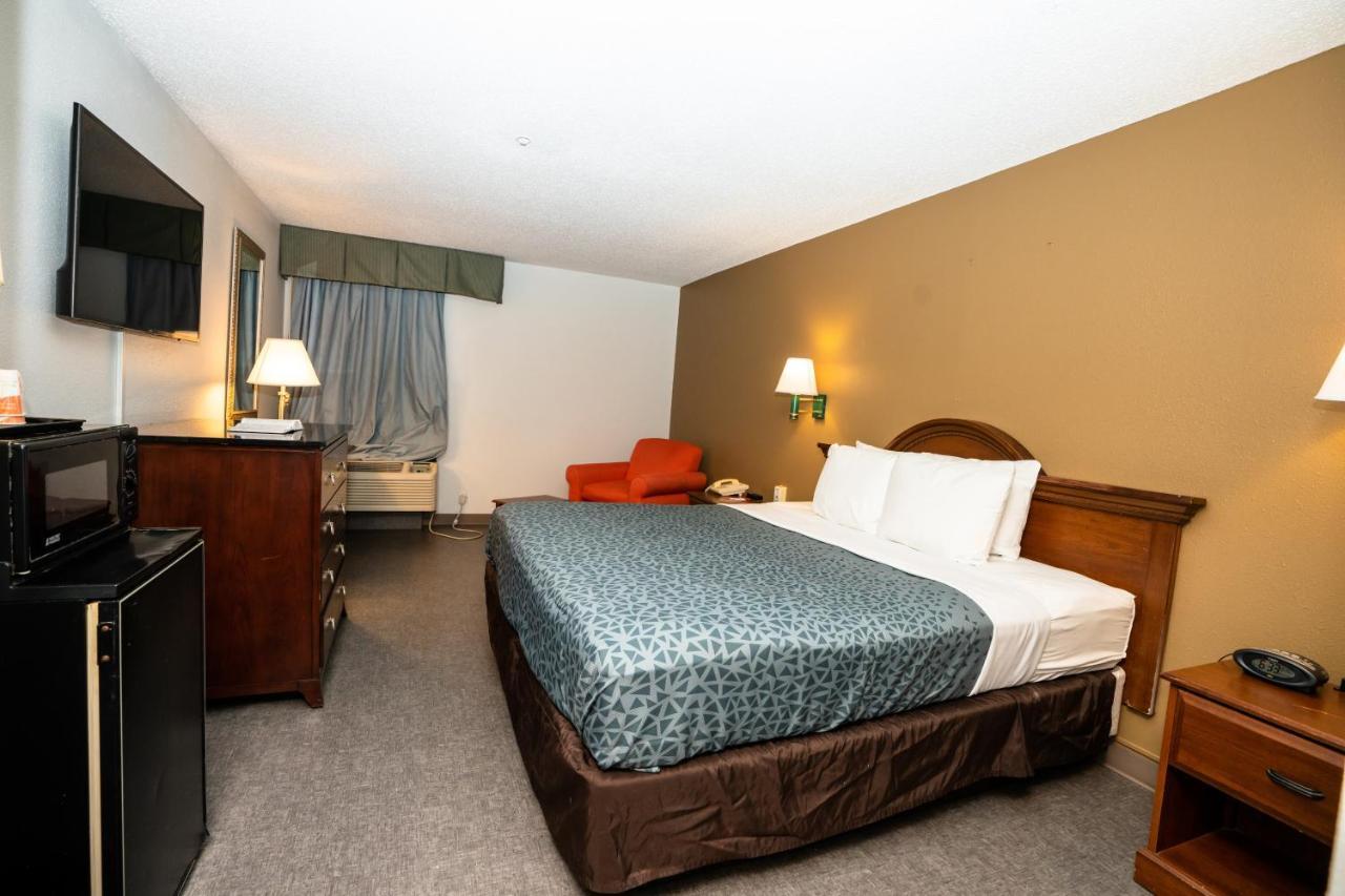 Econo Lodge Raleigh Exterior foto
