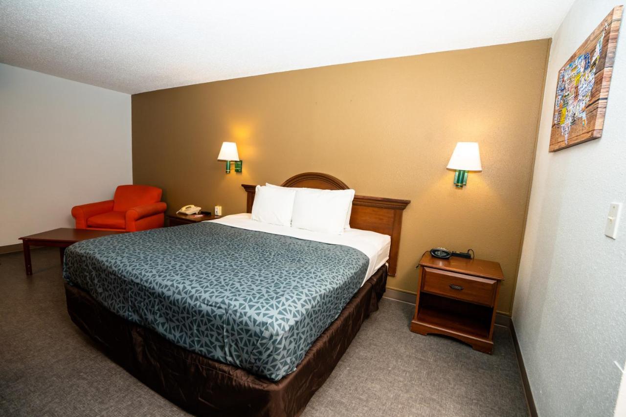 Econo Lodge Raleigh Exterior foto