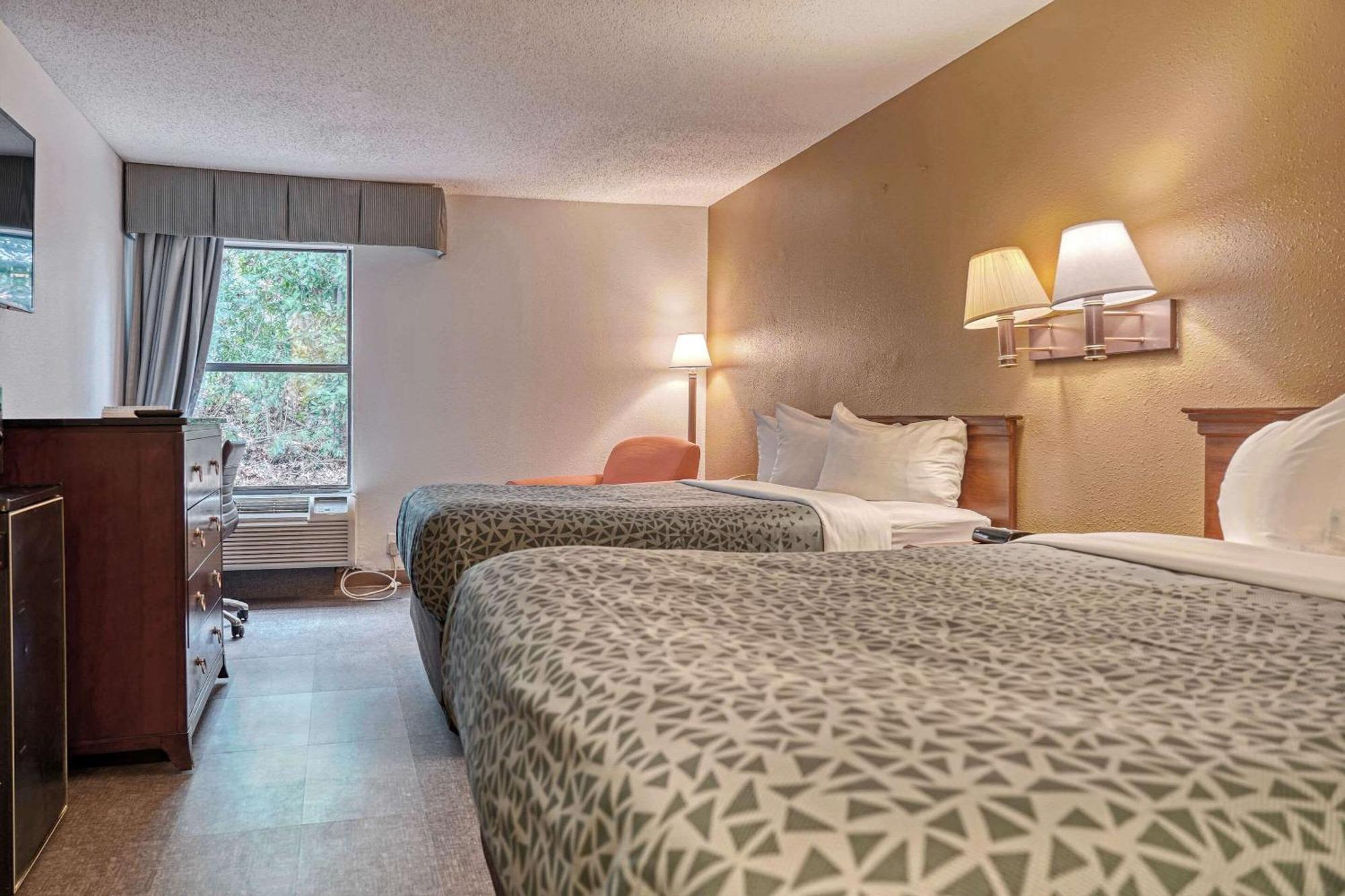 Econo Lodge Raleigh Exterior foto
