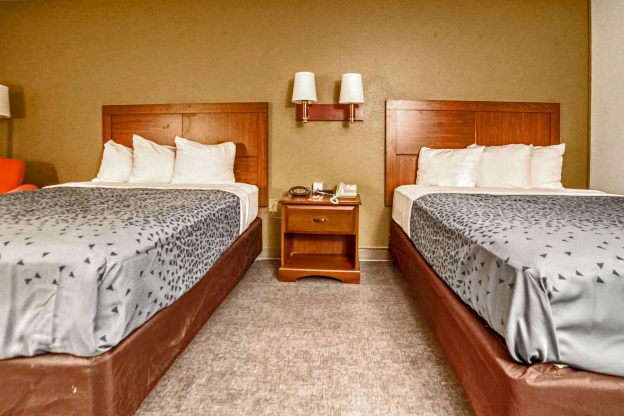 Econo Lodge Raleigh Exterior foto